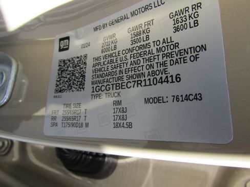 Used 2024 Chevrolet Colorado W/T w/ Safety Package AWD/4WD image 27