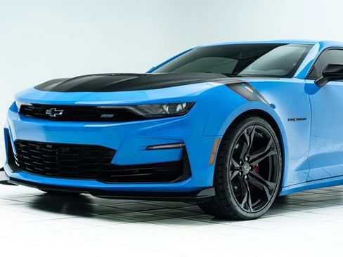 Used 2022 Chevrolet Camaro SS RWD image 10