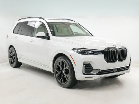 Used 2021 BMW X7 xDrive40i AWD/4WD image 8