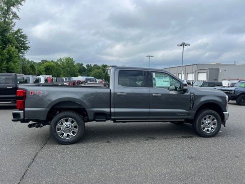 New 2025 Ford F350 Lariat w/ Lariat Ultimate Package image 6