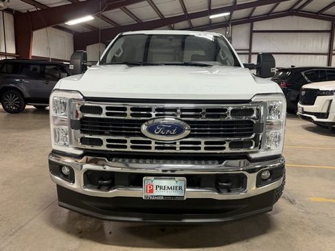 Used 2024 Ford F250 XLT w/ FX4 Off-Road Package image 2