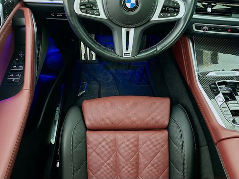 Used 2024 BMW X6 M60i w/ Dynamic Handling Package image 21