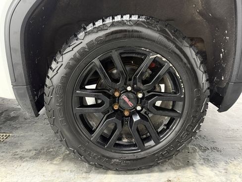 Used 2022 GMC Sierra 1500 Elevation w/ Preferred Package image 28