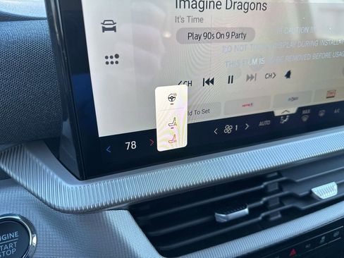 New 2026 Ford Explorer Active w/ Active Comfort Package image 33