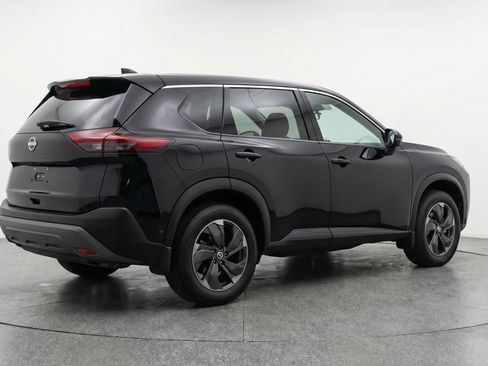 Used 2025 Nissan Rogue SV FWD image 9