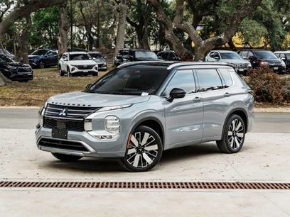 Used 2025 Mitsubishi Outlander SEL