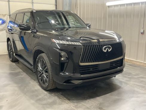 Used 2026 INFINITI QX80 Autograph w/ Premium Cargo Package AWD/4WD image 2