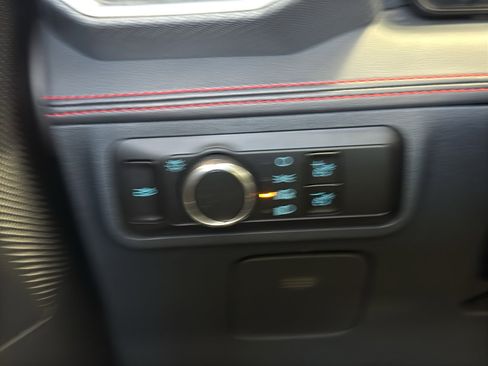 Used 2025 Ford Mustang GT Premium image 25