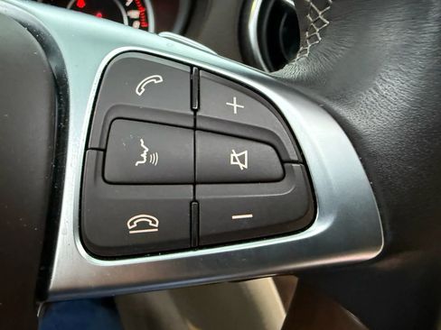 Used 2017 Mercedes-Benz SL 550 image 27