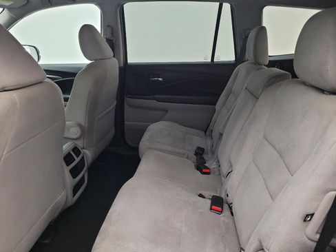 Used 2020 Honda Pilot LX image 18