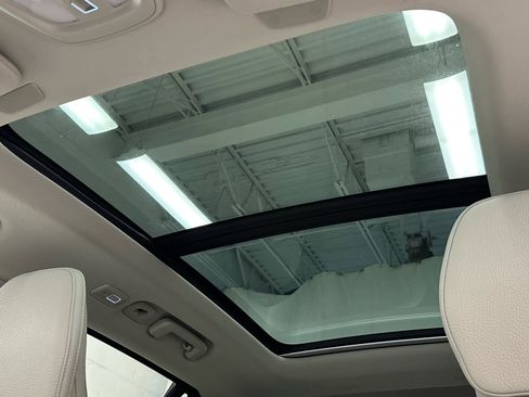 Used 2024 Volvo XC90 B5 Plus w/ Protection Package Premier image 40