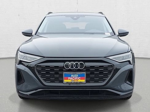 Used 2024 Audi Q8 e-tron Premium AWD/4WD image 2