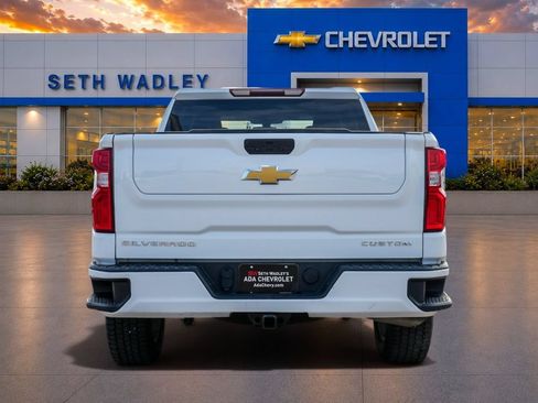 Used 2022 Chevrolet Silverado 1500 Custom RWD image 6