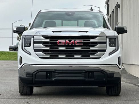 New 2026 GMC Sierra 1500 SLE w/ Preferred Package image 3