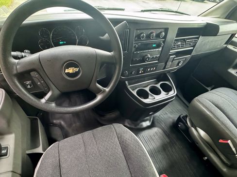 Used 2024 Chevrolet Express 2500 w/ Driver Convenience Package image 21
