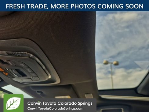 Used 2025 Toyota Crown Platinum AWD/4WD image 17