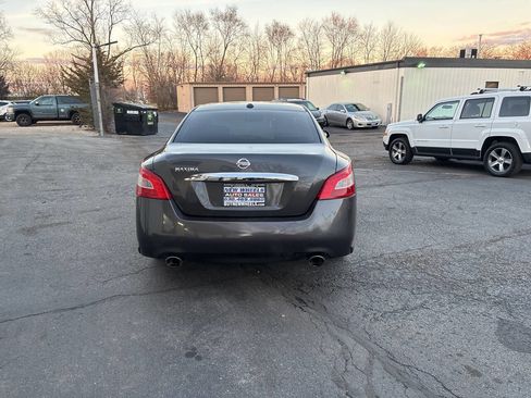 Used 2011 Nissan Maxima 3.5 SV w/ Cold Pkg image 4
