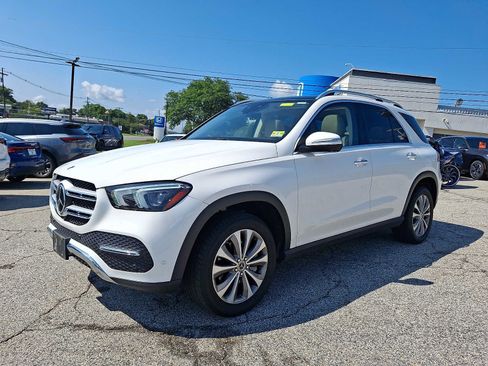 Used 2021 Mercedes-Benz GLE 350 4MATIC image 3