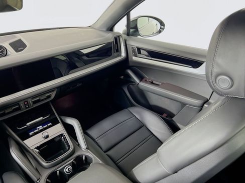 New 2026 Porsche Cayenne Coupe image 26