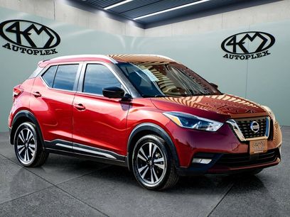 Used 2020 Nissan Kicks SR