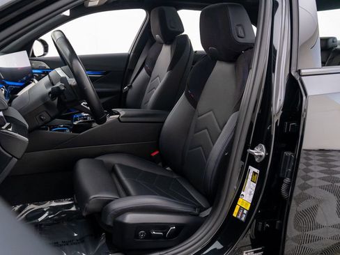 Used 2024 BMW i5 M60 w/ Executive Package image 17