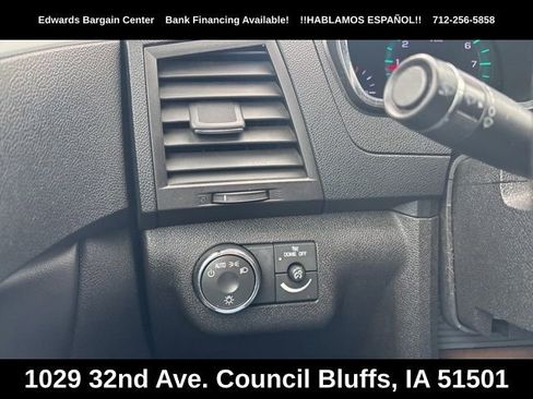 Used 2011 Chevrolet Traverse LT w/ Personal Connectivity Package AWD/4WD image 21