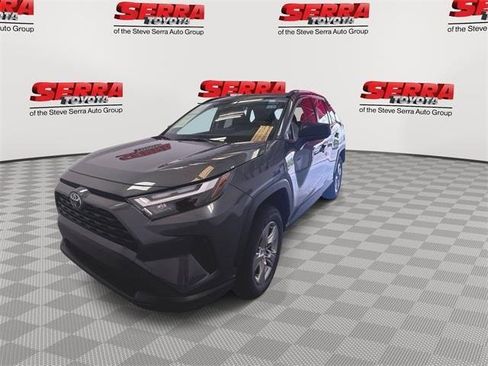 Used 2025 Toyota RAV4 LE image 5
