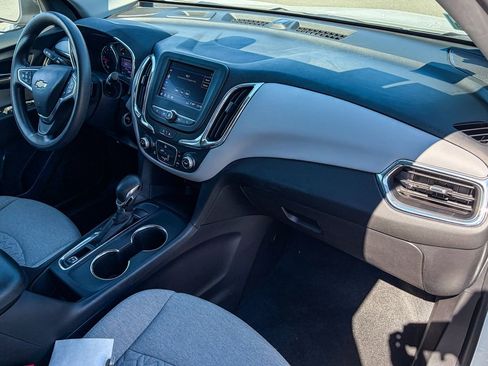 Used 2022 Chevrolet Equinox LS w/ LS Convenience Package image 35