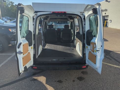 Used 2022 Ford Transit Connect XL FWD image 9