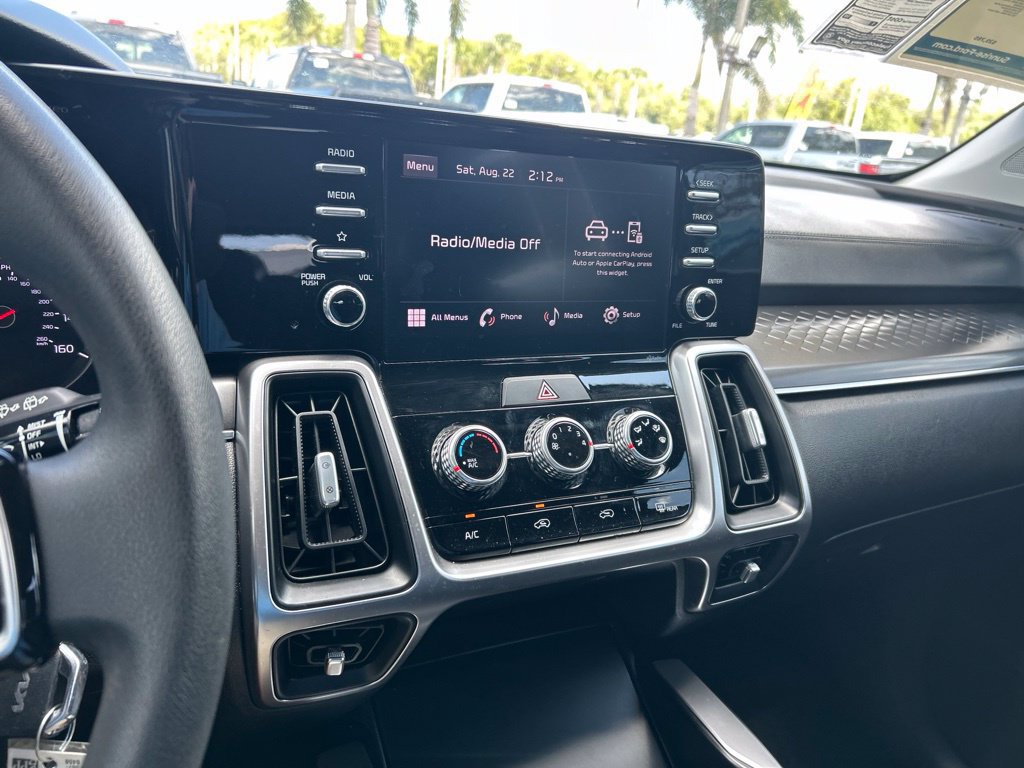 Used 2023 Kia Sorento LX FWD image 30