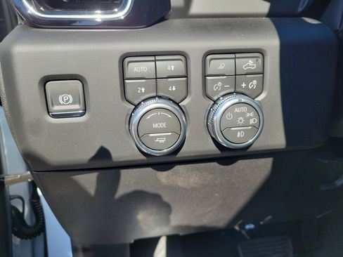 New 2026 GMC Sierra 2500 Denali Ultimate AWD/4WD image 29