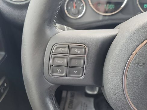 Used 2017 Jeep Wrangler Unlimited Sahara w/ Connectivity Group AWD/4WD image 20
