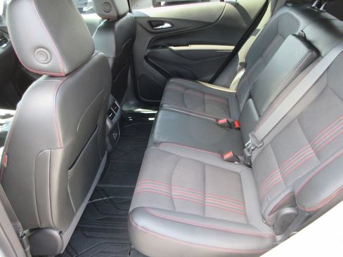 Certified 2024 Chevrolet Equinox RS FWD image 14