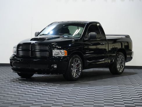 Used 2005 Dodge Ram 1500 Truck 2WD Regular Cab image 3