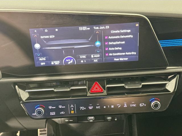Used 2023 Kia Niro Wave w/ Wave Preserve Package FWD image 14