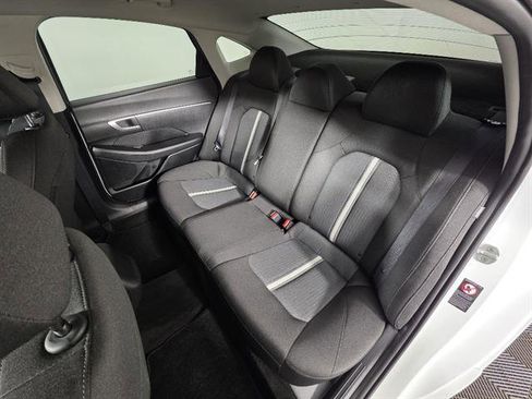 Used 2021 Hyundai Sonata SE w/ Preferred Accessory Package FWD image 20