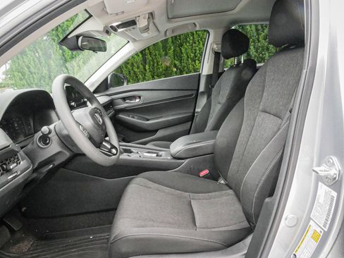 Used 2024 Honda Accord EX image 7