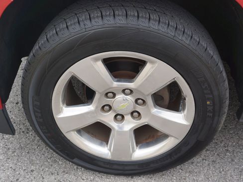 Used 2015 Chevrolet Suburban LTZ image 11