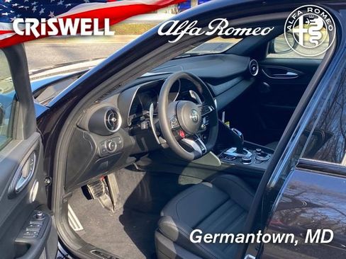 New 2024 Alfa Romeo Giulia Quadrifoglio w/ Active Assist Plus Package image 19