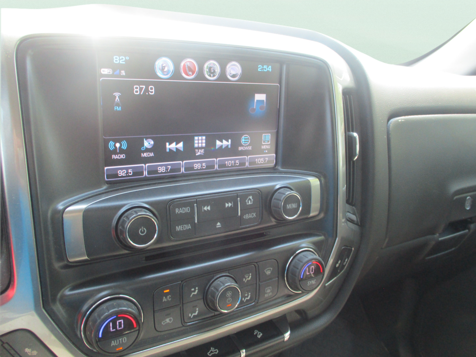 Used 2018 Chevrolet Silverado 1500 LT w/ All Star Edition AWD/4WD image 20