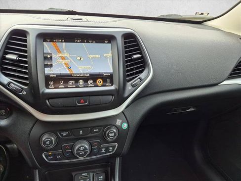 Used 2014 Jeep Cherokee Limited FWD image 11