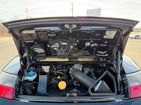 Used 2000 Porsche 911 Carrera 4 image 30