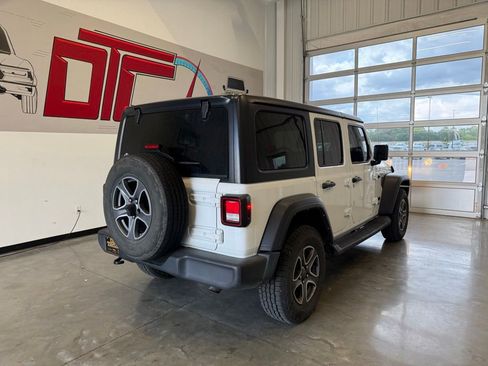 Used 2021 Jeep Wrangler Unlimited Sport image 4