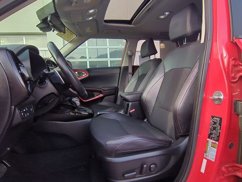 Used 2022 Kia Soul Turbo image 28