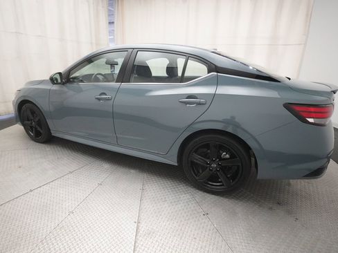 Used 2024 Nissan Sentra SR w/ SR Premium Package FWD image 33