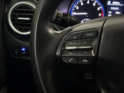 Used 2021 Hyundai Kona Limited w/ Cargo Package image 25