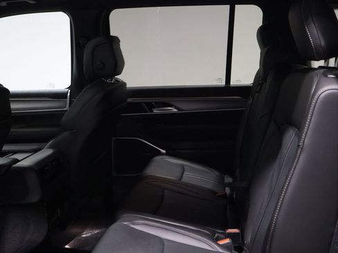 New 2026 Jeep Grand Wagoneer 4WD image 9