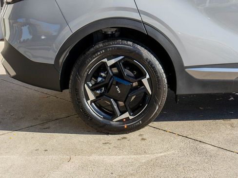 New 2026 Kia Sportage EX AWD/4WD image 30