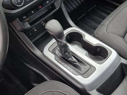 Used 2022 Chevrolet Colorado LT w/ Fleet Safety Package RWD image 22