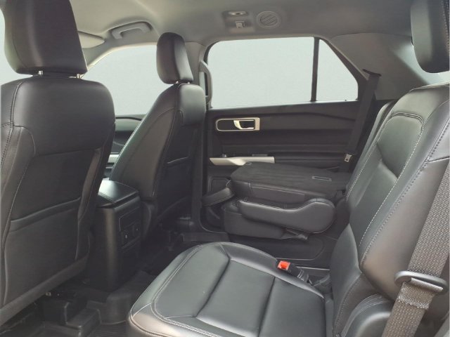 Certified 2023 Ford Explorer XLT w/ Equipment Group 202A AWD/4WD image 10